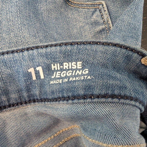 3 For $24 Arizona Jean Company Women's Blue Jeggings - Picture 7 of 9